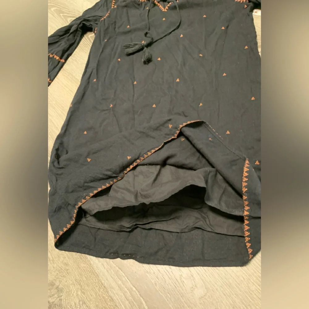 Madewell Signal Embroidered Shift Dress.  Sz S.    EUC!